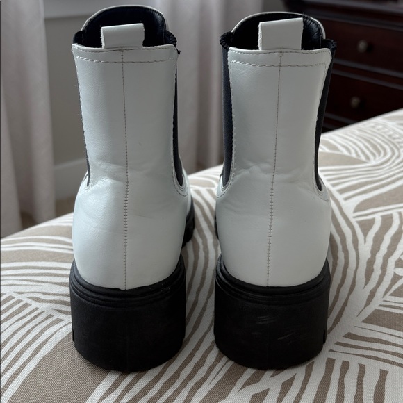 WILD DIVA white boots - Picture 3 of 9